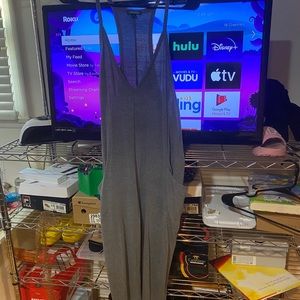 Women’s Strappy v-neck cropped knit jumpsuit